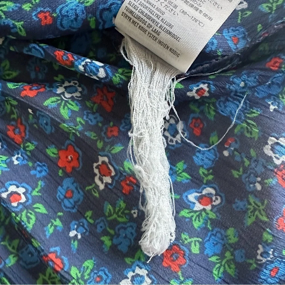 Hollister Womens S Blue Ditsy Floral  Pleated Sheer Chiffon Top Boho Cottage - Picture 14 of 16